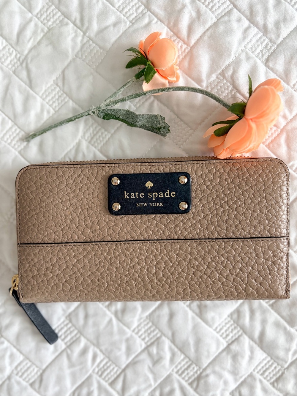 Kate Spade New York Taupe Pebbled Leather Zip Around Continental Wallet
